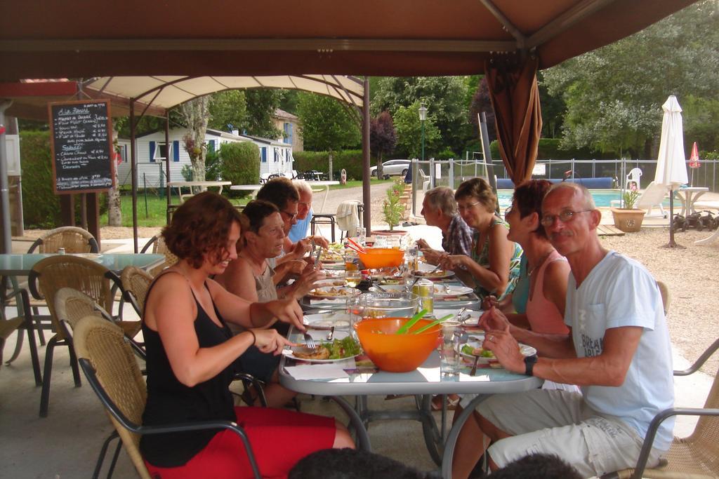 Camping De La Bonnette Caylus Zewnętrze zdjęcie